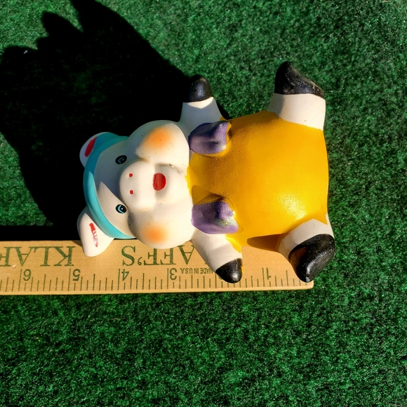 VTG Piggy Bank Hand Painted Smiling Happy Piggy Ceramic 4"x5" Sweatband Towel - Picture 8 of 10